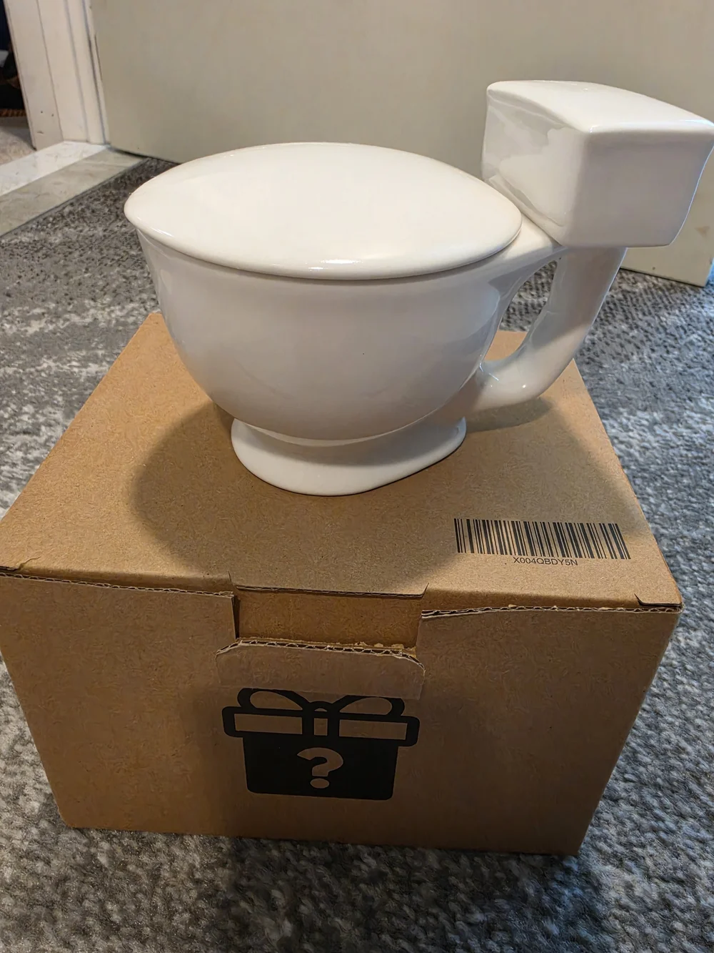 White Ceramic Novelty Toilet Mug with Lid